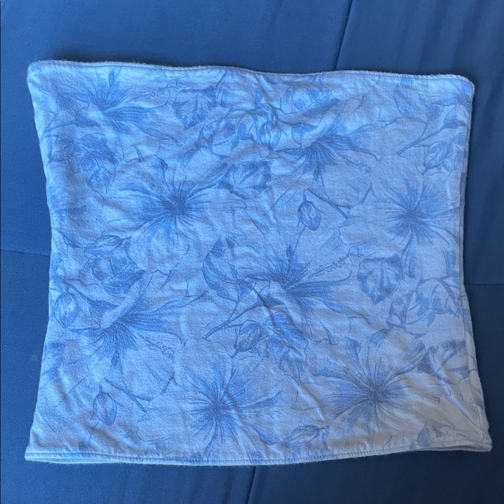 Hollister Women’s Floral Blue Reversible Tube Top